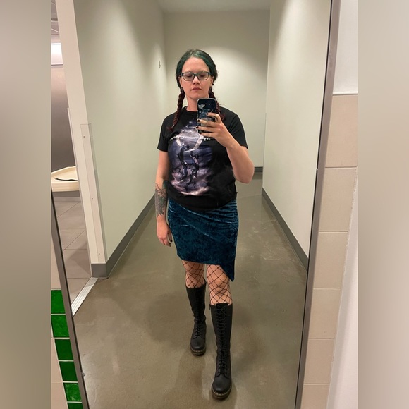 Meet your Posher, Whitney - Picture 3 of 8